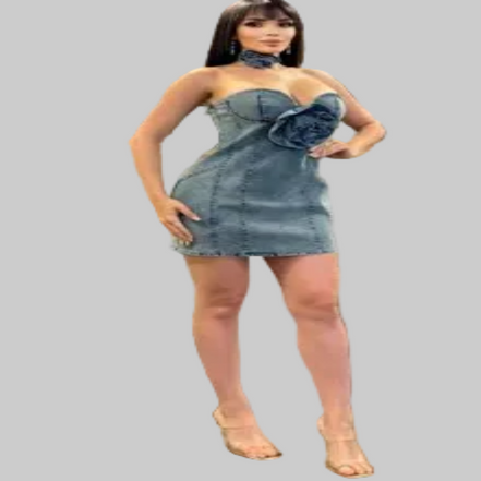 "In Bloom": minivestido vaquero sin tirantes con adornos florales