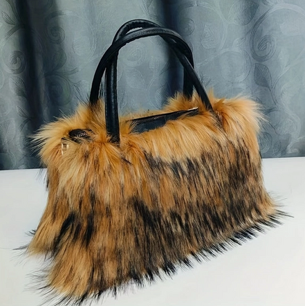 Sac Boston en fausse fourrure