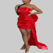 Robe mini bustier ornée d'un nœud et d'une traîne jusqu'au sol (Coup de cœur de la boutique B'Luxe Clothing !)