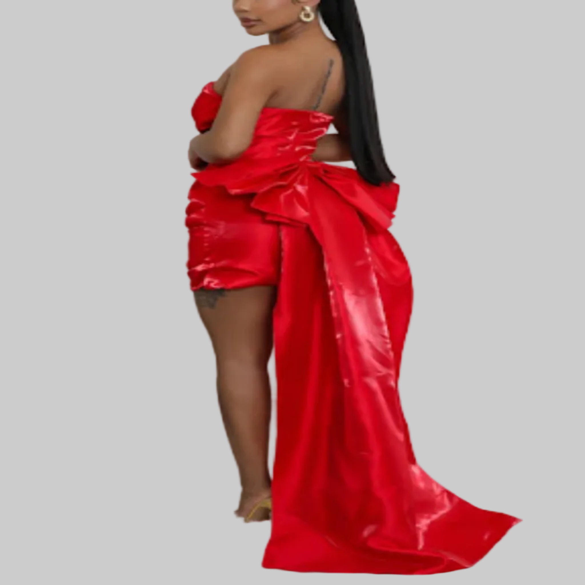 Robe mini bustier ornée d'un nœud et d'une traîne jusqu'au sol (Coup de cœur de la boutique B'Luxe Clothing !)