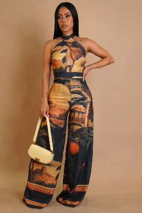 "Golden Hour" - Mono de pierna ancha con estampados múltiples y cuello halter