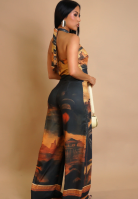 "Golden Hour" - Mono de pierna ancha con estampados múltiples y cuello halter