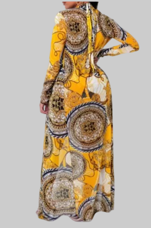 « Opulence » - Maillot de bain une pièce monokini avec paréo transparent assorti, longueur au sol.