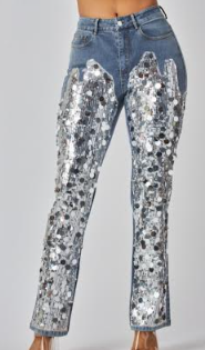 "Esos jeans": jeans plateados con lentejuelas grandes (¡favoritos de la boutique de ropa B'Luxe!)