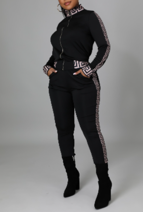 Collection « Géométrique Luxe » - Ensemble de jogging à bordures géométriques