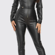 Mono de piel vegana con cremallera (¡Un favorito de la boutique B'Luxe Clothing!) (¡Quedan 2 en stock!)